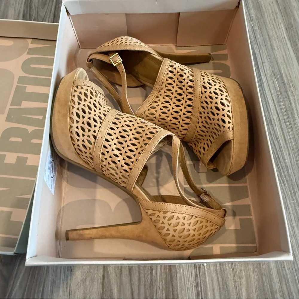 BCBGeneration Anja Beige Cut-Out Heels